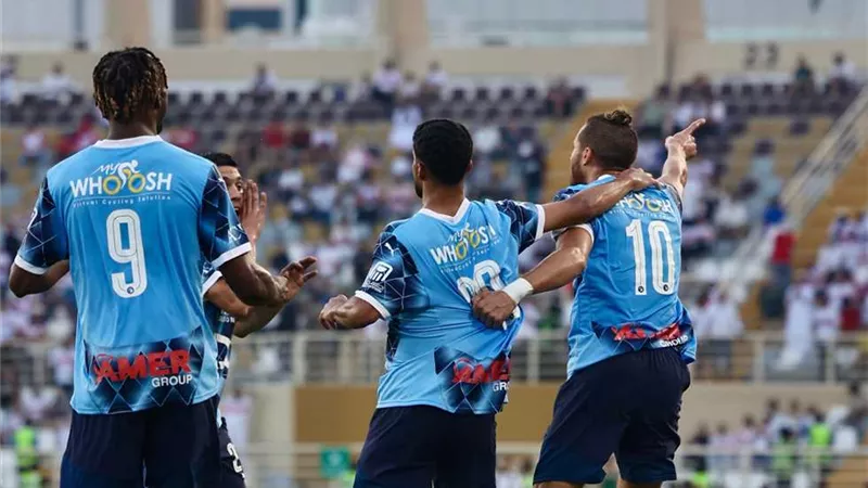 كاف يعلن موعد وحكام مباراة دجوليبا أمام بيراميدز في دوري الأبطال