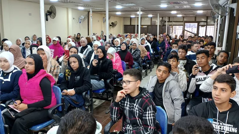 إنطلاق القوافل التعليمية لمراجعة مناهج الثانوية العامة والإعدادية