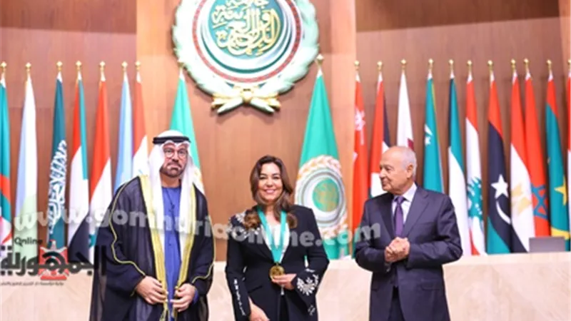 وزيرة التنمية المحلية تفوز بجائزة التميز الحكومي العربي