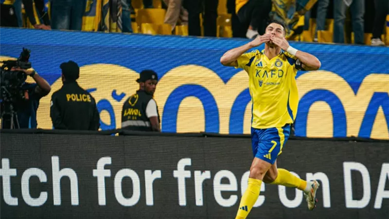 النصر السعودي يكتفي بثنائية فى مرمي ضمك بهدفي رونالدو.. فيديو