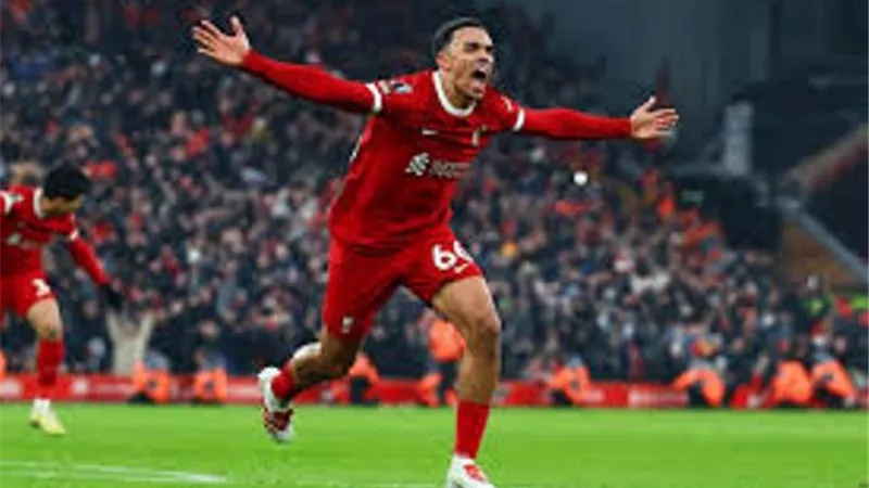ريال مدريد يبلغ ليفربول برغبته في ضم ألكسندر أرنولد