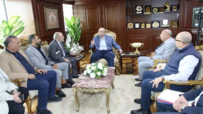 محافظ بني سويف يلتقي رئيس جمعية مستثمري منطقة بياض