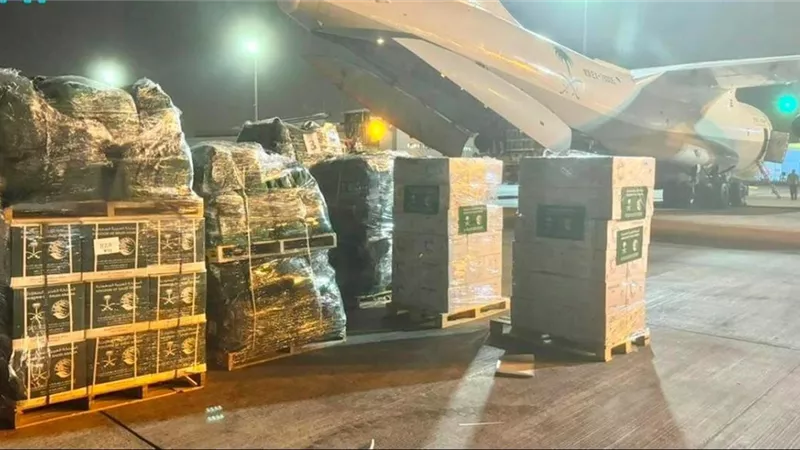 الجسر الجوي الإغاثي السعودي إلى لبنان يتواصل بمغادرة الطائرة الإغاثية