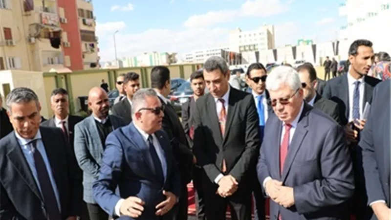وزير التعليم العالي يفتتح عددًا من المشروعات بجامعة السويس