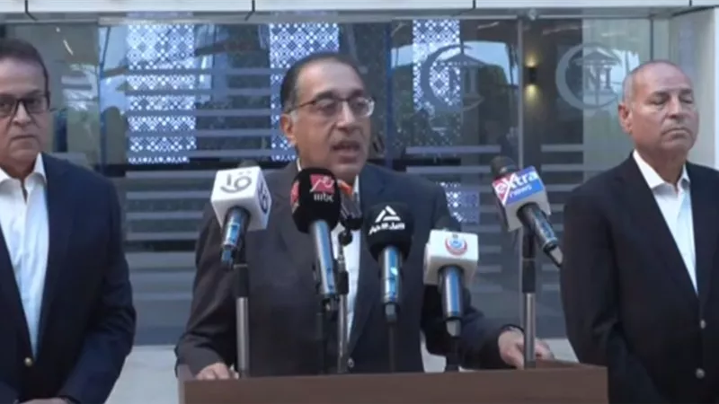 مدبولي: لن نكرر الأخطاء السابقة بشأن الدولار وقد يقل أو يرتفع وفقًا للعرض والطلب
