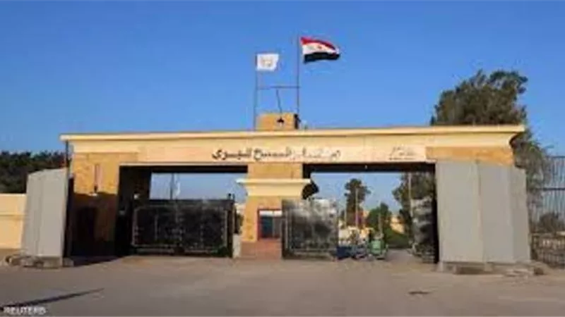 وول ستريت جورنال: مصر وإسرائيل تبحثان إعادة فتح معبر رفح