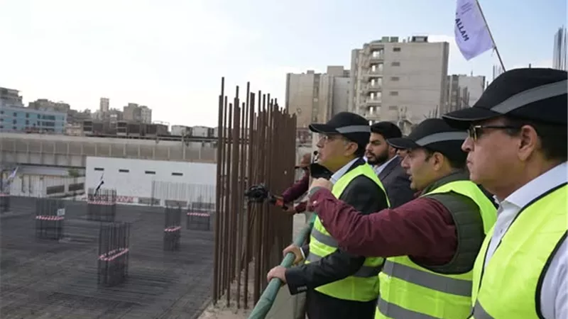 رئيس الوزراء يتفقد مشروع إنشاء مدينة النيل الطبية 