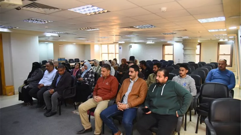 نائب محافظ مطروح يتابع ورشة التدريب للمهندسين الجدد بالمحافظة