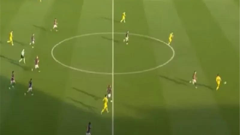 لاس بالماس يتقدم بالهدف الثاني على برشلونة