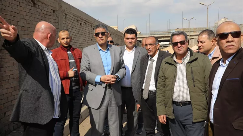 محافظ الجيزة يعاين مواقع لإنشاء جراج متعدد الطوابق