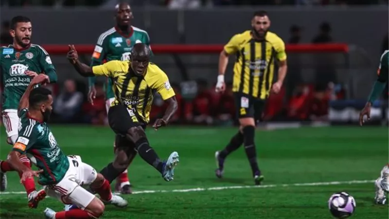 اتحاد جدة يقسو على الاتفاق برباعية ويعزز صدارة دوري روشن