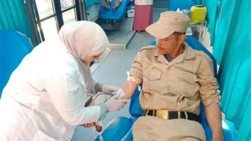رجال الشرطة يتبرعون بالدم بمديرية أمن أسيوط
