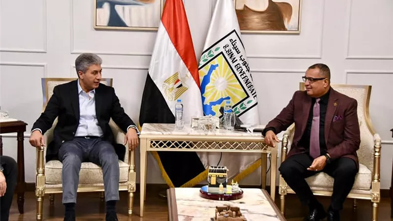 وزير السياحة يلتقي محافظ جنوب سيناء لمناقشةتعزيز التعاون المشترك