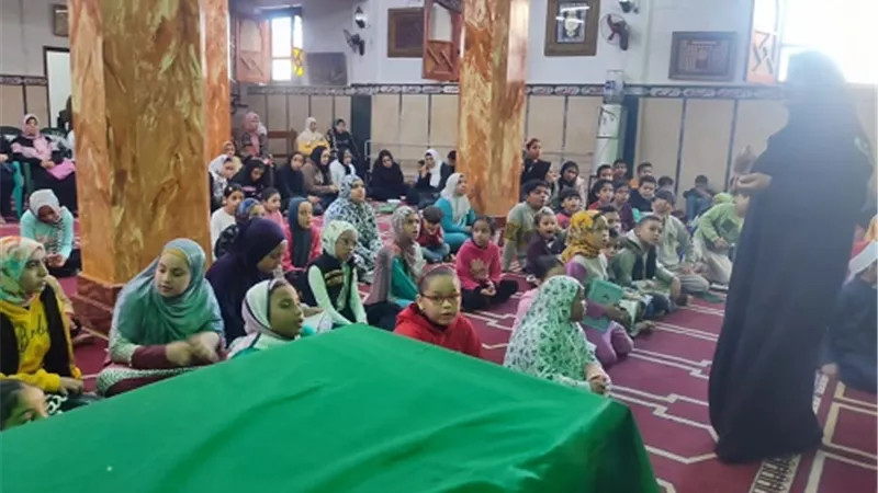 انعقاد الاسبوع التقافى بمسجد العتيق ببرج العرب