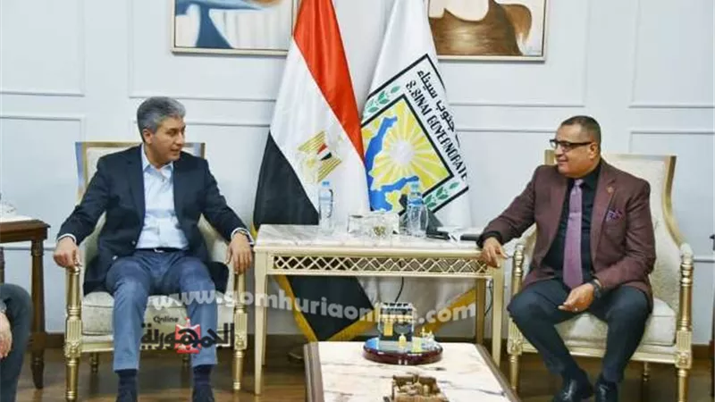 مبارك يستقبل وزير السياحةلبحث سبل التعاون وتسهيل الاستثمارالسياحى