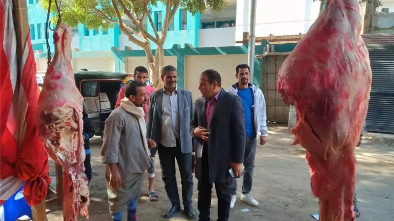 ضبط 207 مخالفات خلال حملات تموينية على المخابز والأسواق بالمنيا