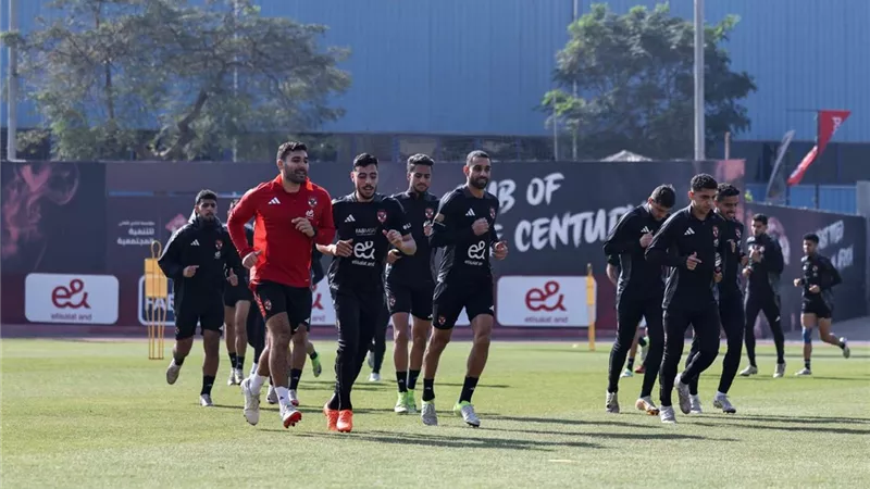 الأهلي يواصل تدريباته الجماعية استعدادا لمواجهة أورلاندو