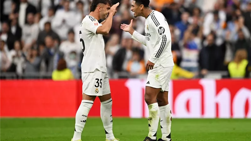 بعد تألقه مؤخرا.. ريال مدريد يتحرك لتحصين لاعبه الشاب