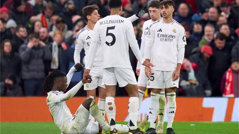 ليس أرنولد.. ريال مدريد يراقب مدافعا بالدوري الإنجليزي