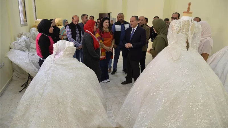 لتأجير فساتين الزفاف مجاناً محافظ أسيوط يطلق مبادرة 
