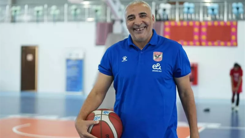 طارق خيري يعلن قائمة 