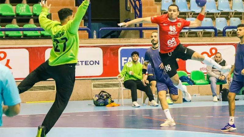 رجال يد الأهلي يواجه أصحاب الجياد في الدوري