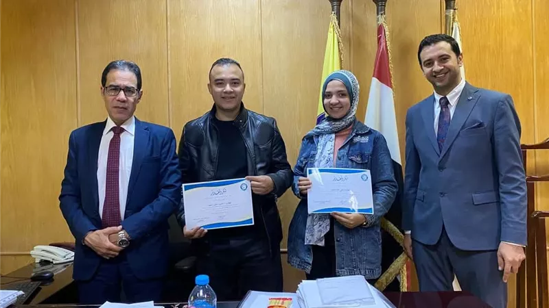 إعلام بني سويف تكرم الطالب والطالبة المثالية