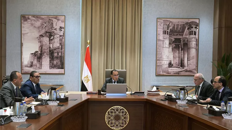 رئيس الوزراء يتابع الموقف التنفيذي لمشروعات هيئة تنمية الصعيد