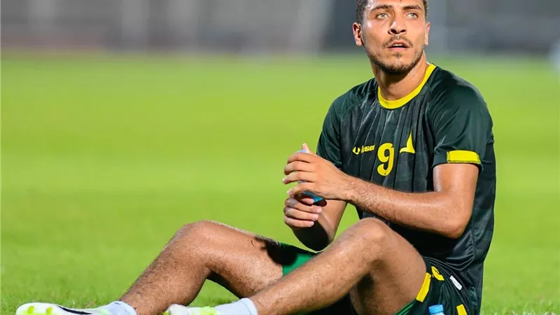 مفاوضات مكثفة من بيراميدز لمزاحمة الزمالك علي ضم محمد شريف