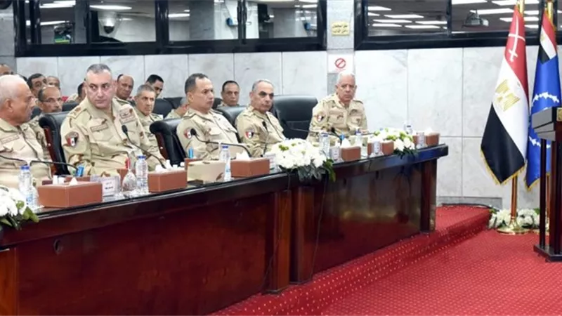 وزير الدفاع يشهد تنفيذ مشروع مراكز القيادة الإستراتيجى التعبوى لهيئة الإمداد والتموين