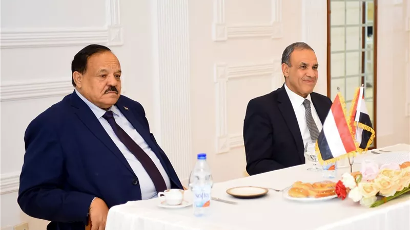 وزير الخارجية يلتقي مجموعة من السياسيين وممثلي المجتمع المدني السودانى