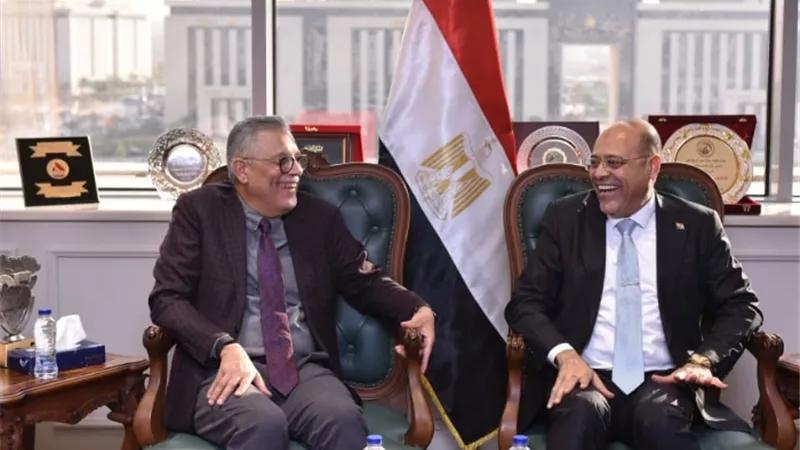 وزير العمل يبحث التعاون في مجالات التدريب والتشغيل مع شركة سعودية