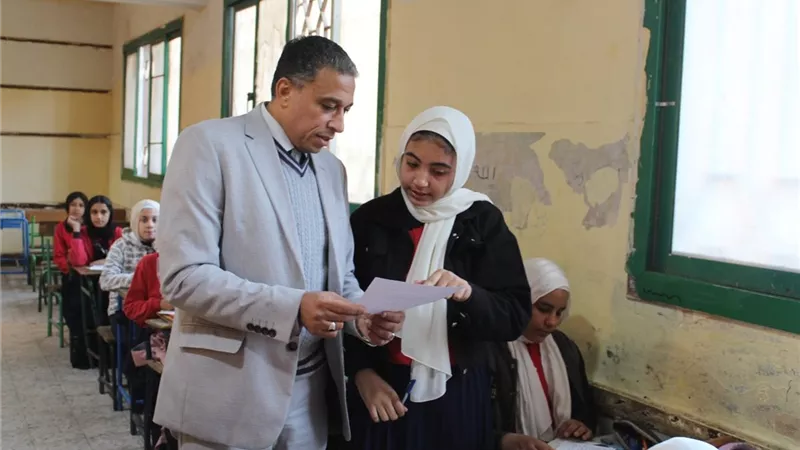 قرارات حاسمة لمدير تعليم الجيزة في جولاته الميدانية ببولاق الدكرور