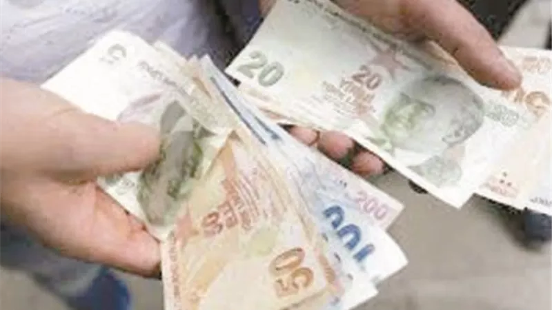 امرأة من نار خدعت ضحاياها بالعمل في الخارج ولهفت أموالهم