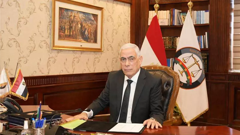 النائب العام يستقبل رئيس الاستئناف لنيابة استئناف طنطا لشئون الأسرة