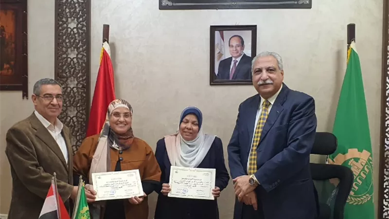 مصطفى عبده يكرم النماذج المتميزة بمدارس القليوبية