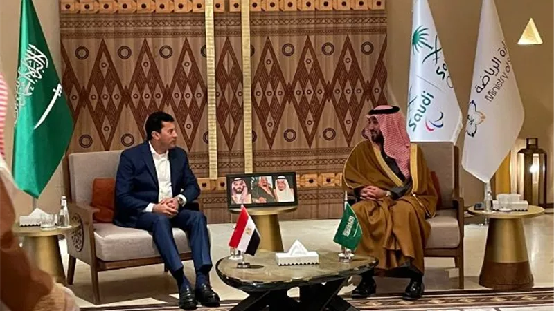 وزير الرياضة يلتقي نظيره السعودي لتعزيز التعاون بين البلدين