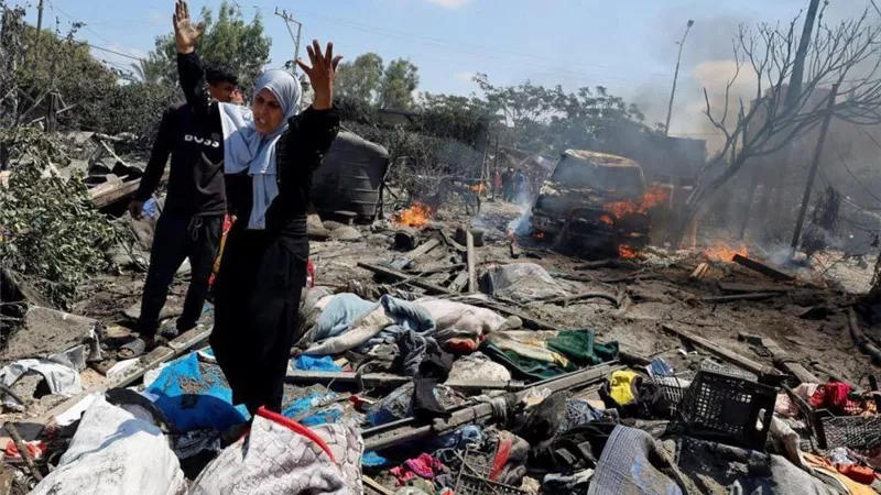 20 شهيدا في قصف للاحتلال استهدف خيام النازحين بالمواصي غرب خان يونس