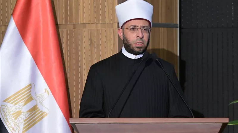 وزير الأوقاف يعقد مؤتمرًا صحفيًا بحضور الدكتور خالد عبد الغفار