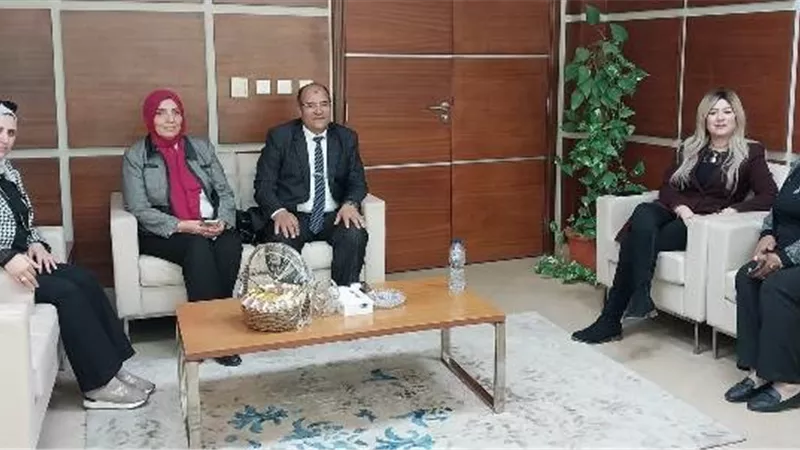 سحر الخولى تهنئ نيرمين خضر بتوليها رئاسة إحدى الجامعات بالشروق.. صور