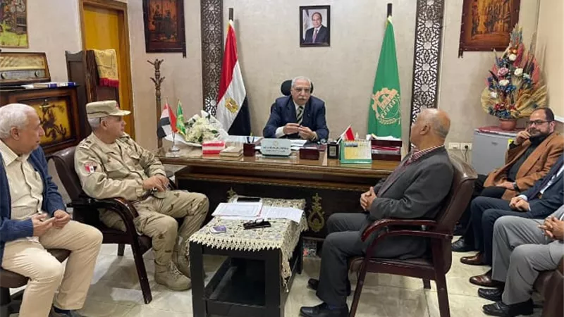 مدير تعليم القليوبية يناقش عددا من النقاط المهمة الخاصة بالمدارس الرسمية
