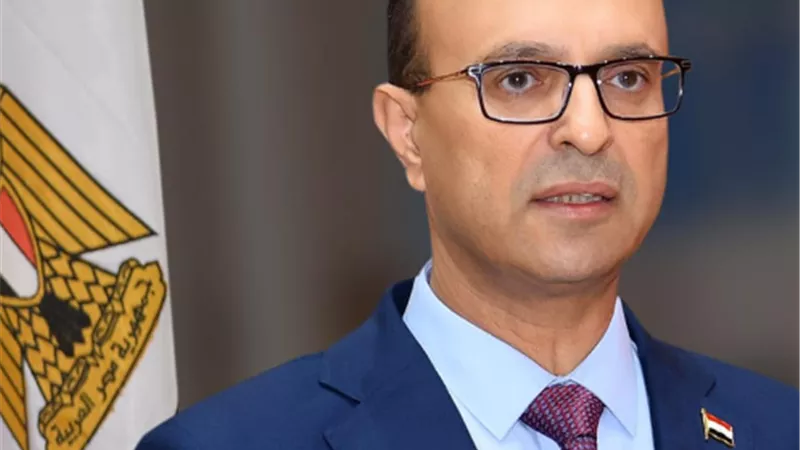 رئيس جامعة أسيوط يُصدر عددا من القرارات الجديدة