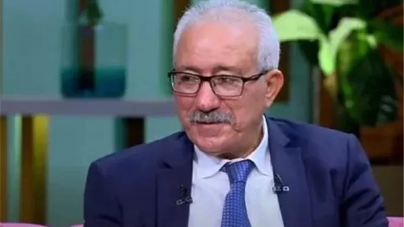 أحمد عبدالحليم : لاعبو الأهلى لا يفكرون فى الدورى المصرى