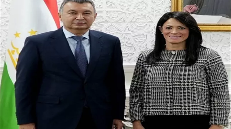 رئيس الوزراء الطاجيكي يؤكد أولوية تطوير العلاقات مع مصر