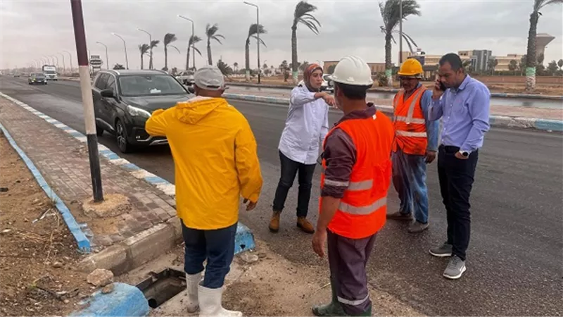 رئيس جهاز السويس الجديدة تتابع خطة التعامل مع الأمطار