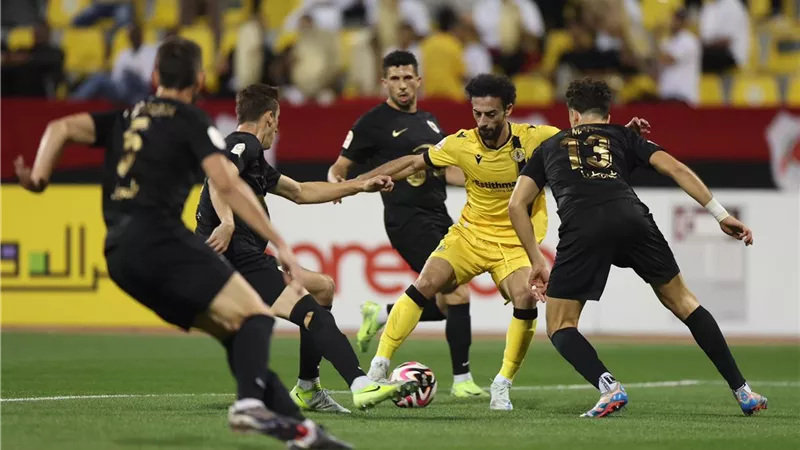 تريزيجيه وعبدالقادر يسجلان فى فوز الريان على قطر بالدوري القطري