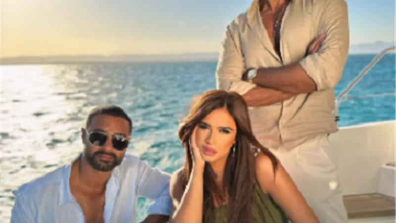 ياسمين عبد العزيز تروج لـ
