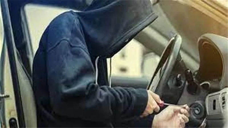 القبض على لص سيارات بشارع رمسيس واستعادة المركبات المسروقة