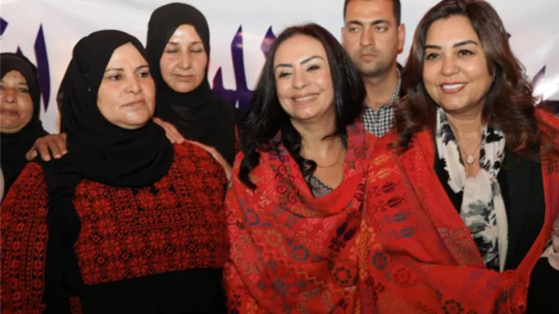 وزيرة التنمية المحلية تفتتح معرض الحرف اليدوية والقافلة الطبية بشمال سيناء