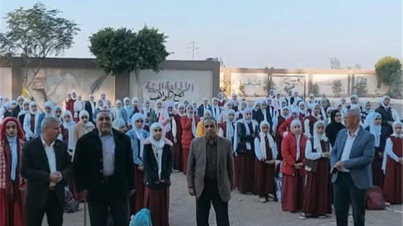 مديرالتعليم يتابع العملية التعليميةبمدرسة الشهيد احمد الشوادفي